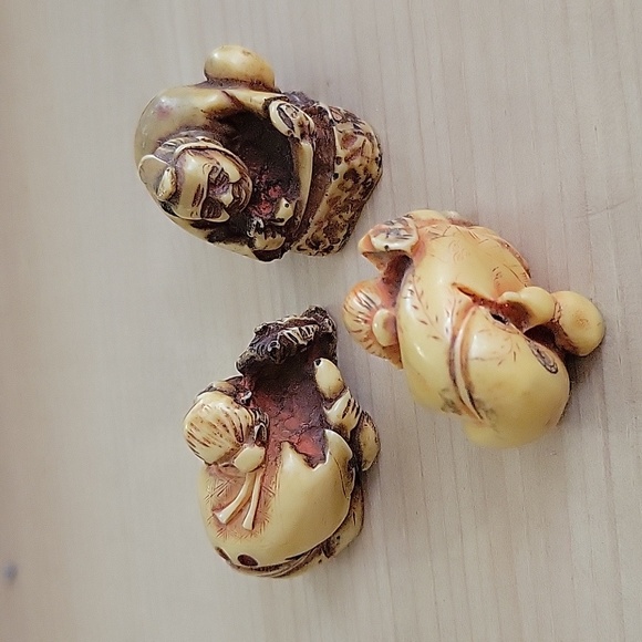 Small Monks or Buddha Characters -3 - Picture 2 of 5